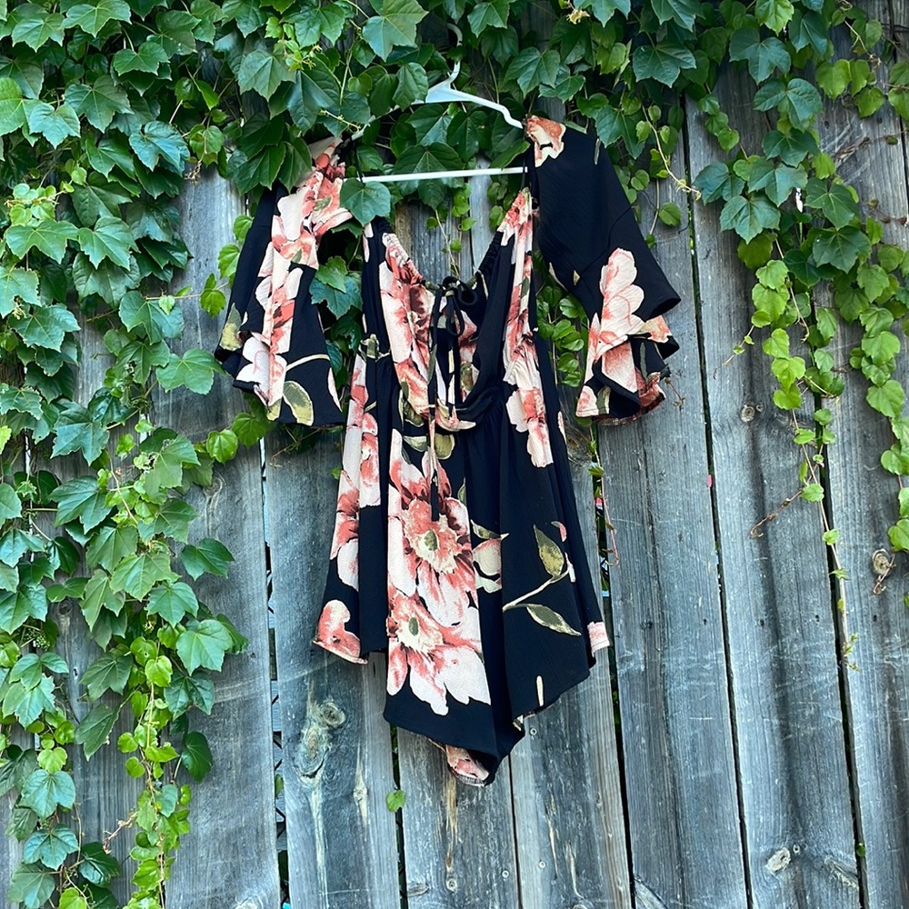 Floral Off Shoulder Front Cut Out Romper